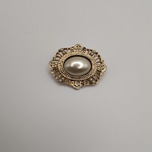 Vintage 1970s Gold-Tone Brooch With Delicate Filligree & Large Faux Pearl Center